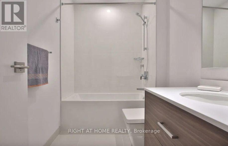 4208 - 488 University Avenue, Toronto, Ontario  M5G 0C1 - Photo 17 - C13682836
