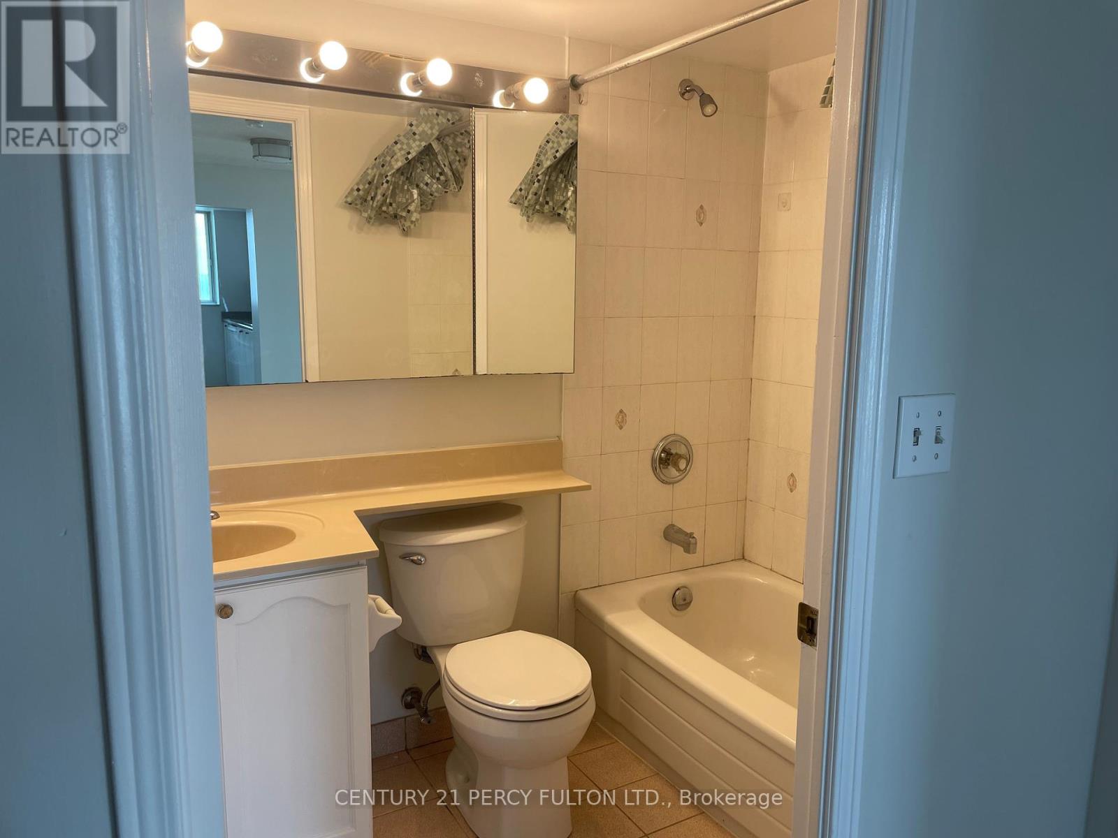 1503 - 1 Pemberton Avenue, Toronto, Ontario  M2M 4L9 - Photo 6 - C13682860