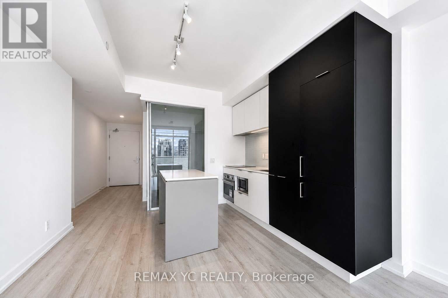 2408 - 33 Helendale Avenue, Toronto, Ontario  M4R 0A4 - Photo 13 - C13682866