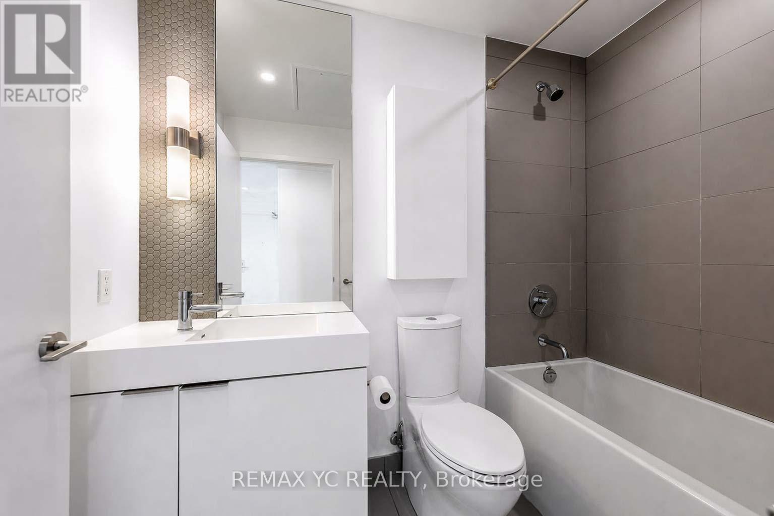 2408 - 33 Helendale Avenue, Toronto, Ontario  M4R 0A4 - Photo 20 - C13682866