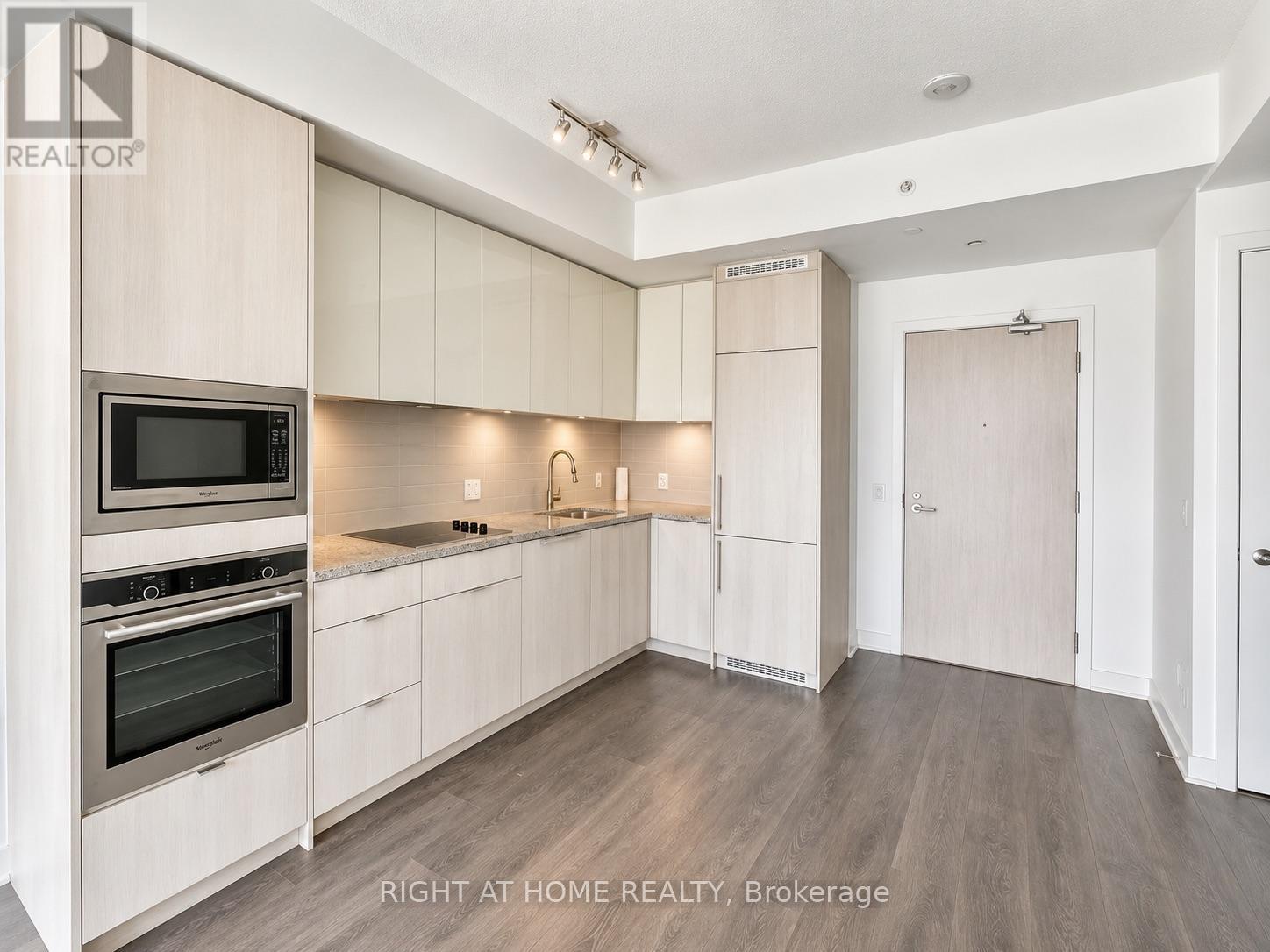 910 - 115 Blue Jays Way, Toronto, Ontario  M5V 0N4 - Photo 2 - C13682910