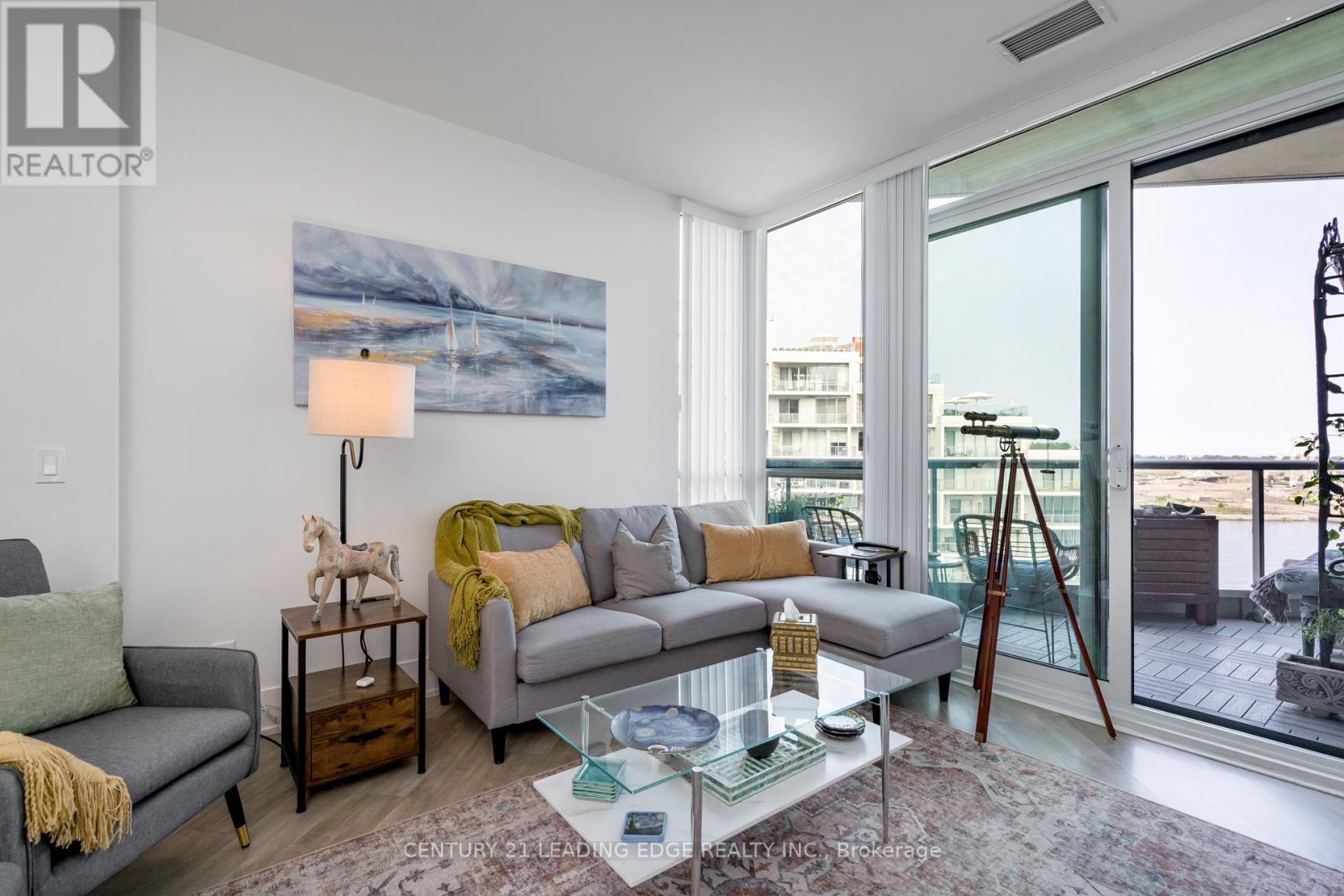 919 - 1 Edgewater Drive, Toronto, Ontario  M5A 0L1 - Photo 5 - C13682928