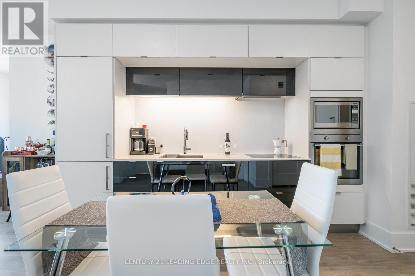 919 - 1 Edgewater Drive, Toronto, Ontario  M5A 0L1 - Photo 9 - C13682928