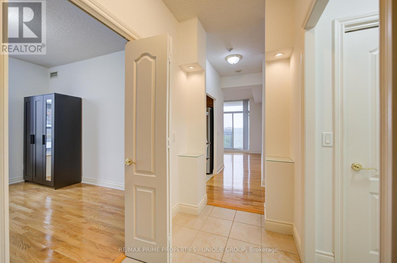 703 - 1101 Leslie Street, Toronto, Ontario  M3C 4G3 - Photo 3 - C13682982