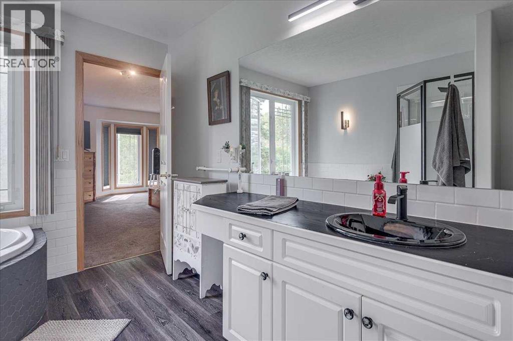29104 Highway 27, Rural Mountain View County, Alberta  T4H 1P2 - Photo 27 - A2321542