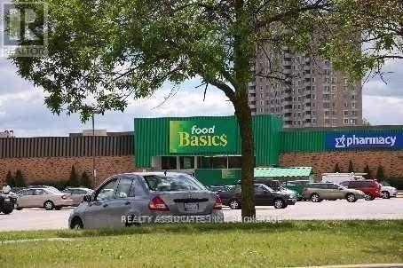 1711 - 30 Thunder Grove, Toronto, Ontario  M1V 4A3 - Photo 3 - E13682768