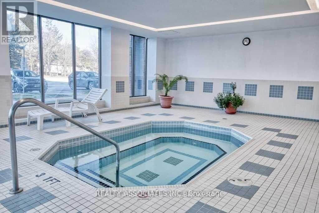1711 - 30 Thunder Grove, Toronto, Ontario  M1V 4A3 - Photo 5 - E13682768