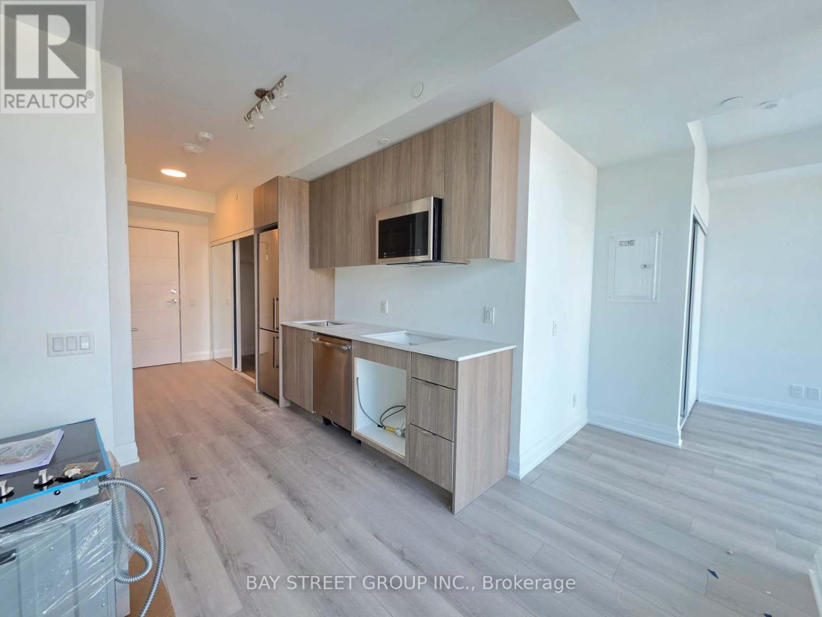 421 - 20 Deans Drive, Toronto, Ontario  M1L 0J7 - Photo 4 - E13682782