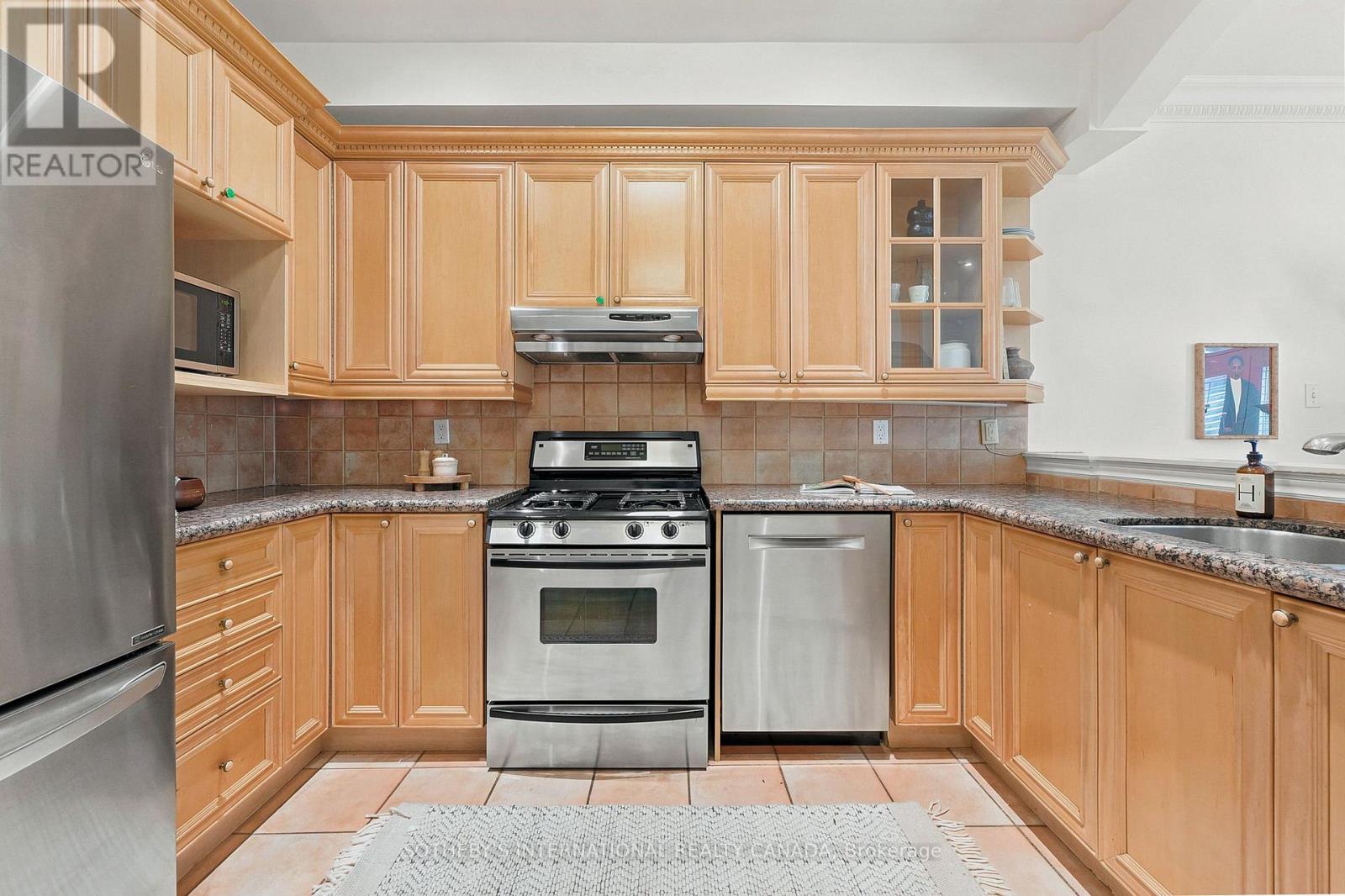 93 Eaton Avenue, Toronto, Ontario  M4J 2Z4 - Photo 11 - E13682870
