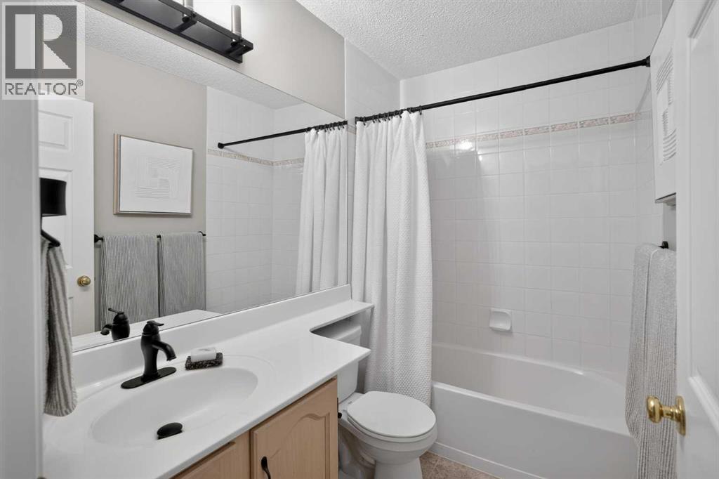 204, 39 Hidden Creek Place NW, Calgary, Alberta T3A 6B9 - Photo 29 - A2334820
