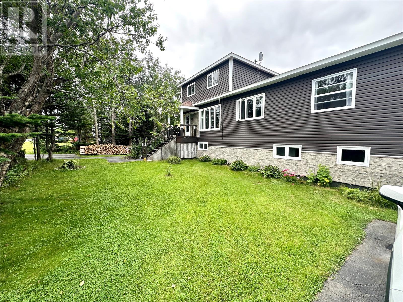 11 Atlantic Drive, Lumsden — photo 3