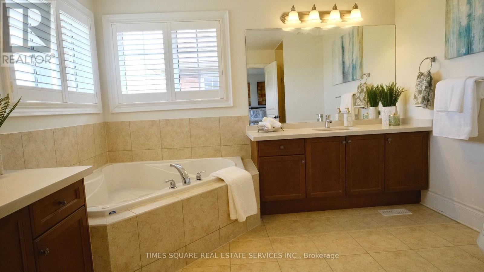 39 Gillings Street, Markham, Ontario  L6C 0G1 - Photo 20 - N13682914