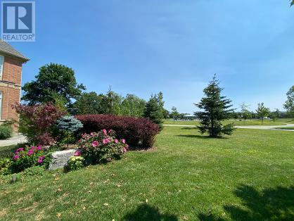 39 Gillings Street, Markham, Ontario  L6C 0G1 - Photo 4 - N13682914