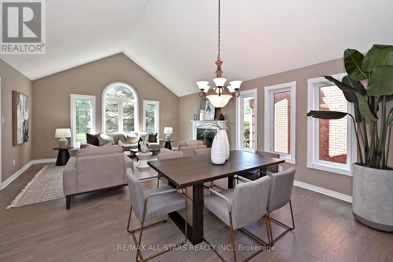 34 Captain Armstrong Lane, Markham, Ontario  L3P 3C9 - Photo 7 - N13682944