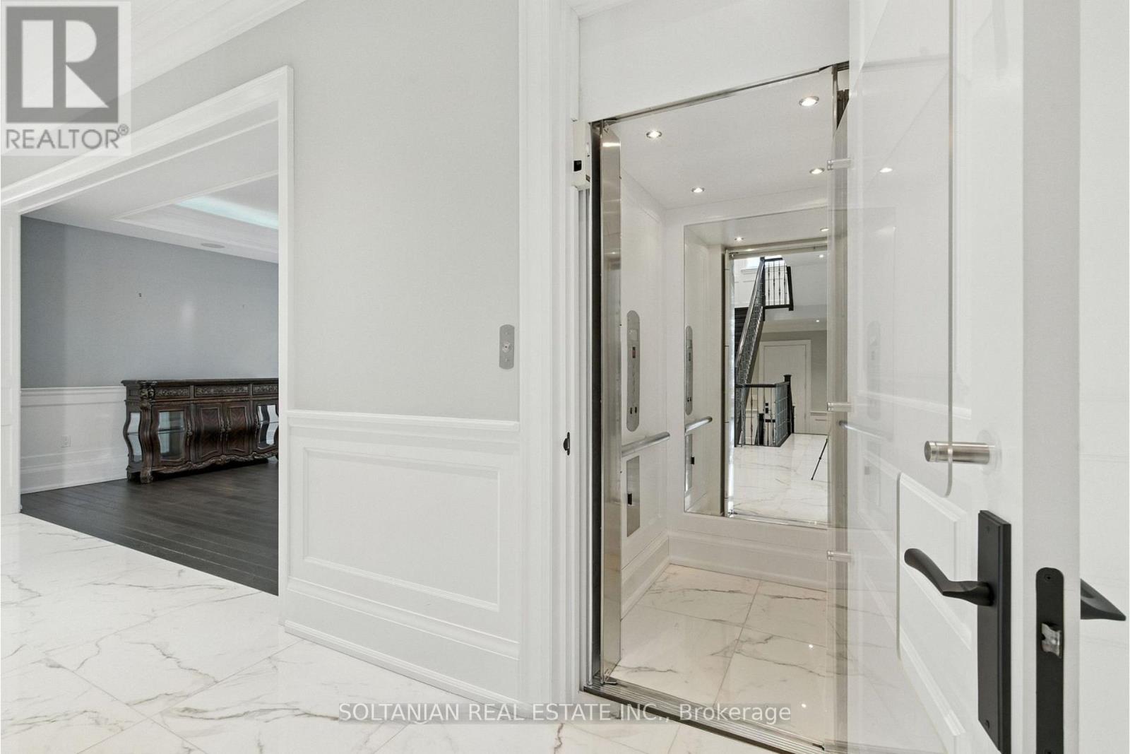 74 Yongehurst Road, Richmond Hill, Ontario  L4C 3T2 - Photo 15 - N13682994