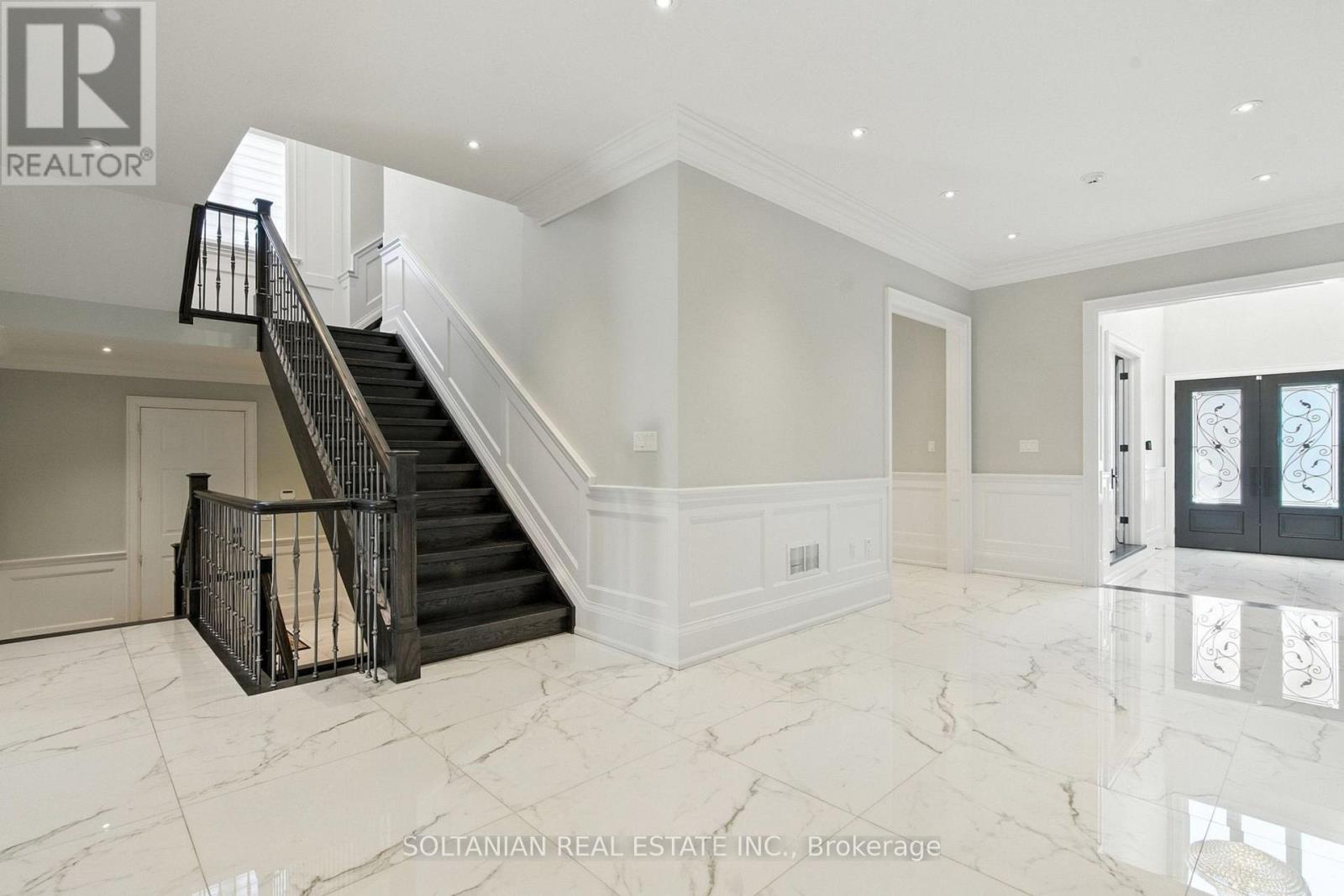 74 Yongehurst Road, Richmond Hill, Ontario  L4C 3T2 - Photo 9 - N13682994