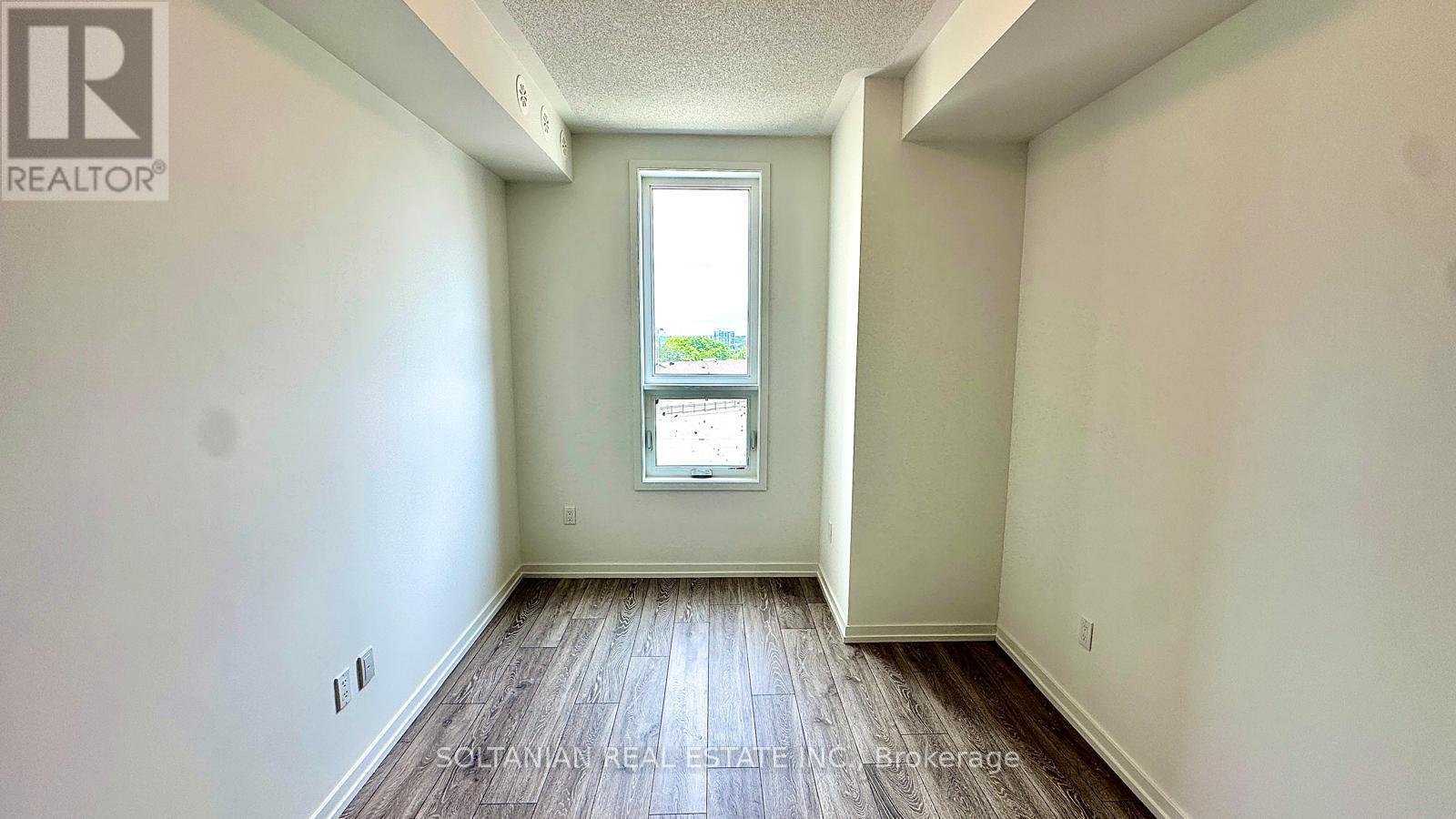 8 - 20 Lytham Green Circle, Newmarket, Ontario  L3Y 0H3 - Photo 16 - N13683028