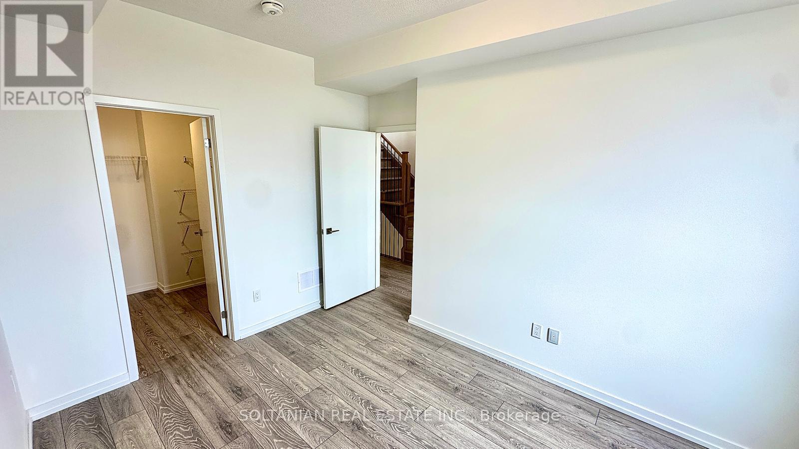 8 - 20 Lytham Green Circle, Newmarket, Ontario  L3Y 0H3 - Photo 20 - N13683028