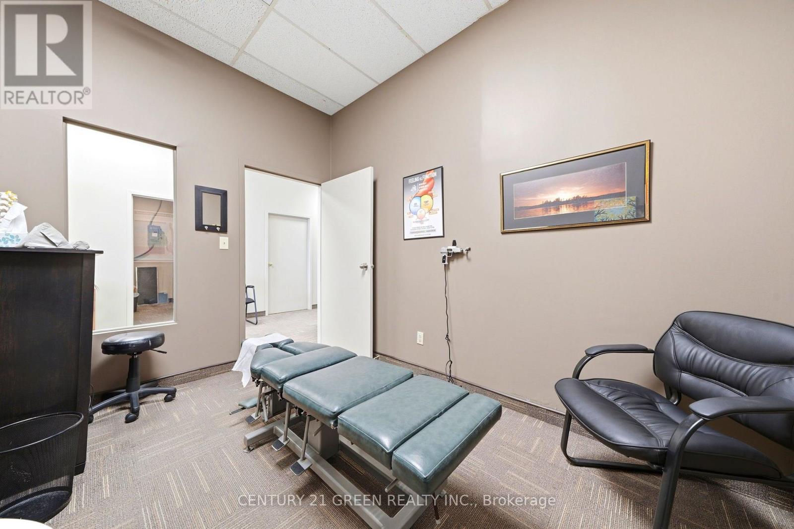 604 - 55 Cedar Pointe Drive, Barrie, Ontario  L4N 5R7 - Photo 25 - S13682950
