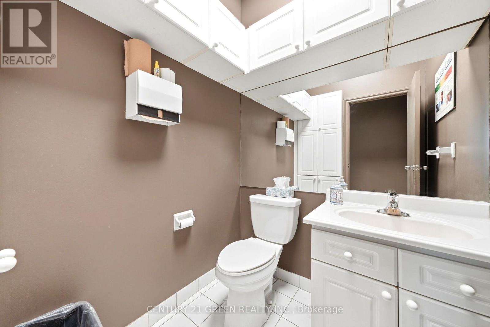 604 - 55 Cedar Pointe Drive, Barrie, Ontario  L4N 5R7 - Photo 32 - S13682950