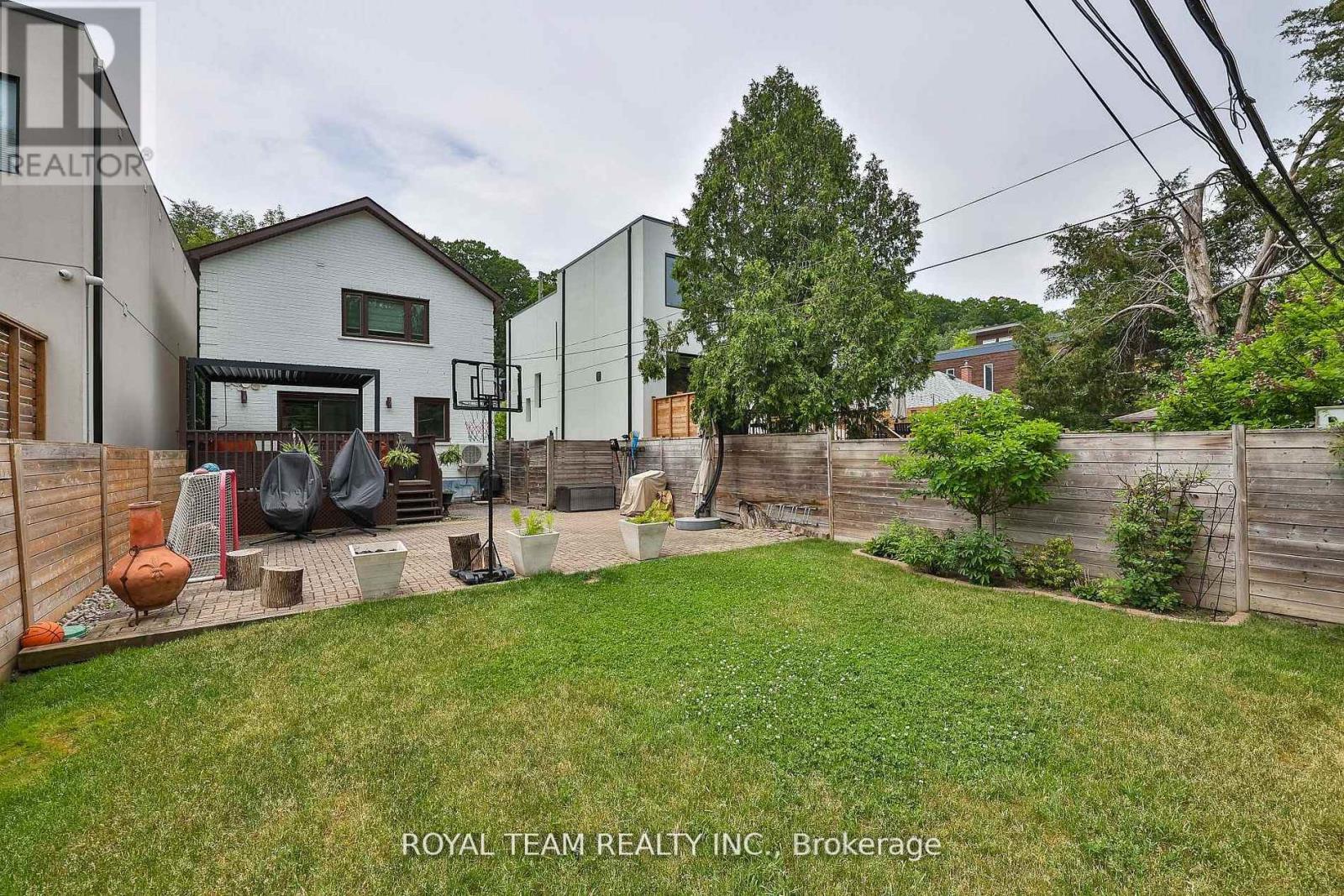 91 South Kingsway Way, Toronto, Ontario  M6S 3T4 - Photo 45 - W13616100
