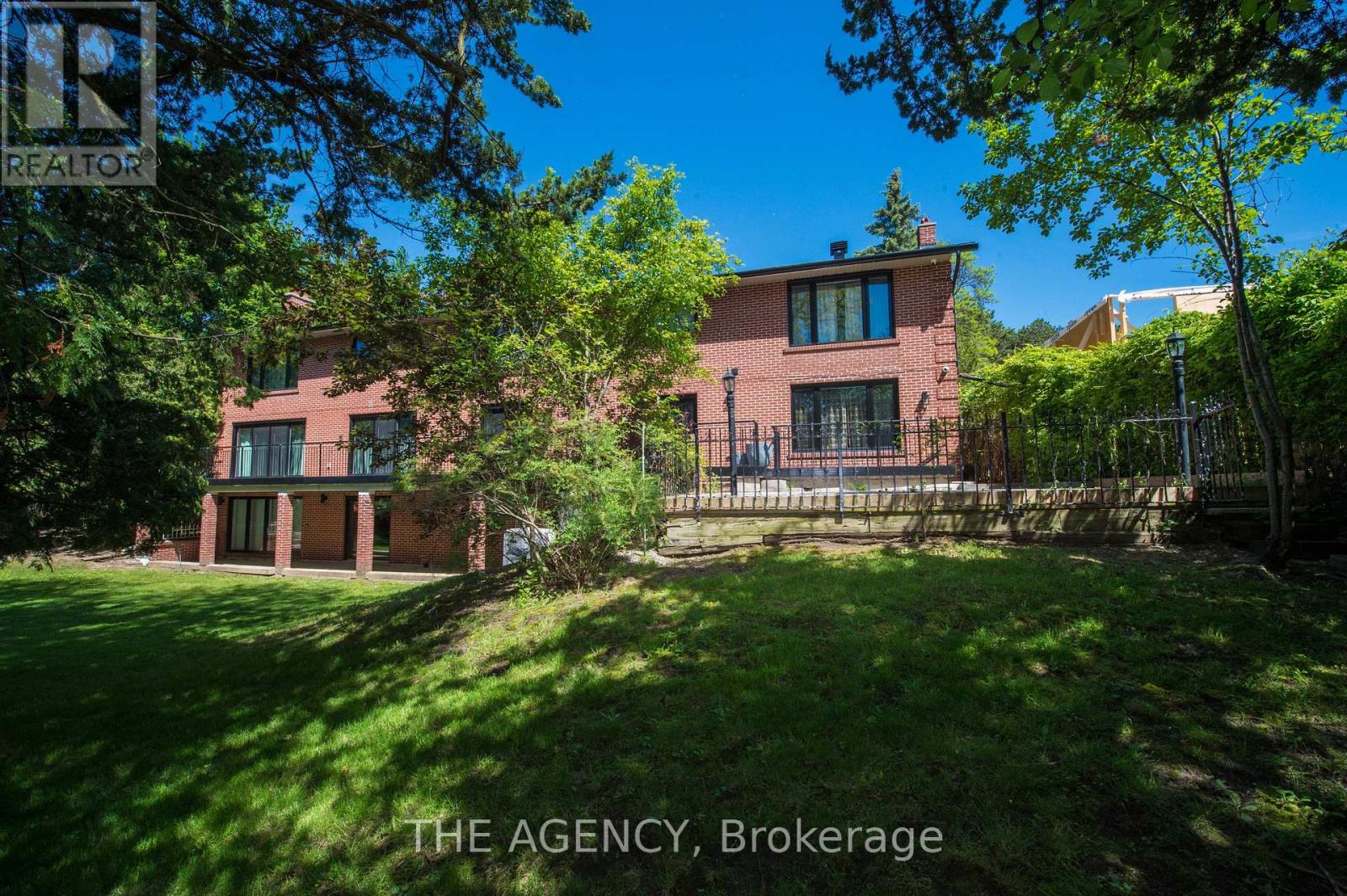 7 Shady Oaks Crescent, Toronto, Ontario  M3C 2L4 - Photo 35 - C13226688