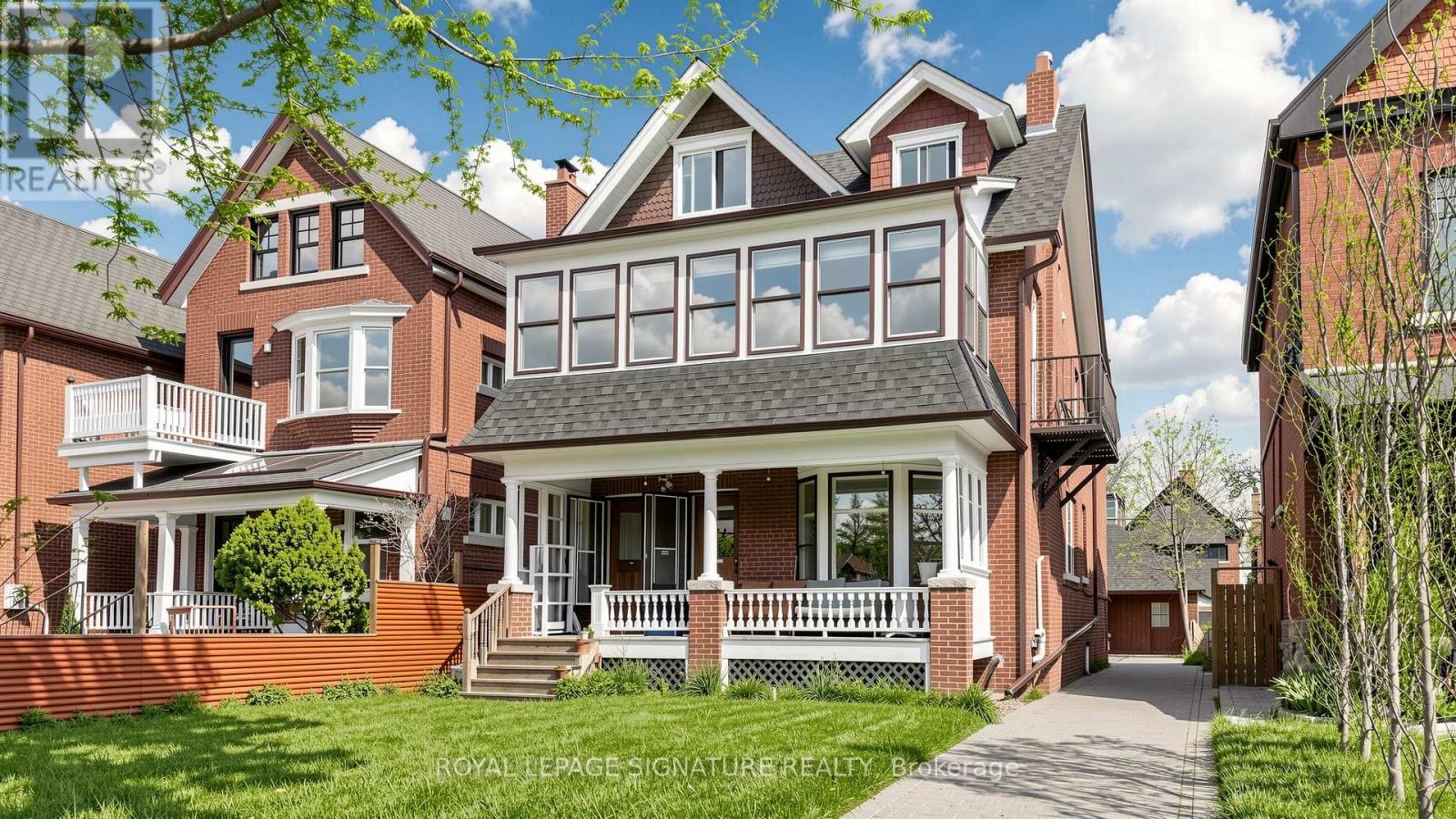 132 MARION STREET, Toronto, Ontario