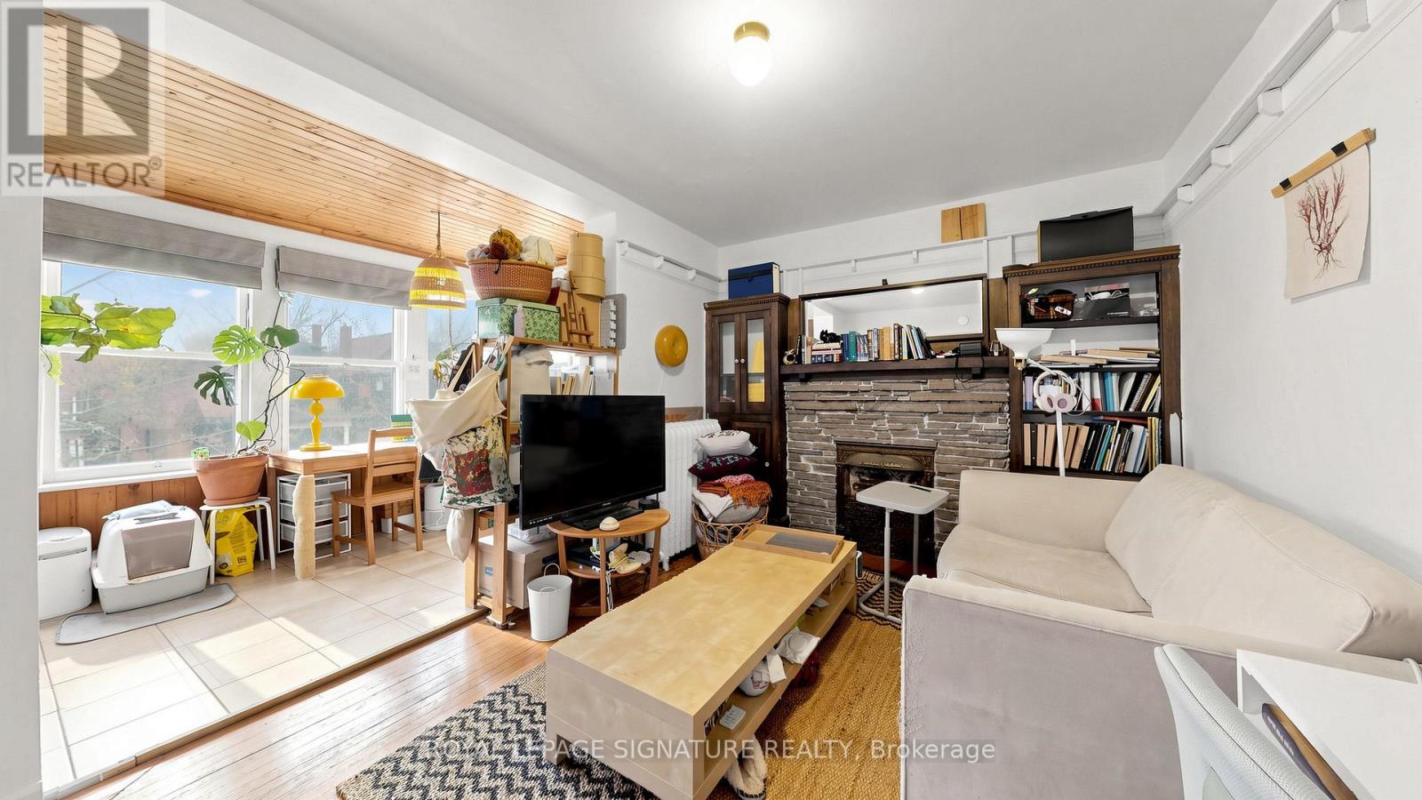 132 Marion Street, Toronto, Ontario  M6R 1E7 - Photo 23 - W13682774