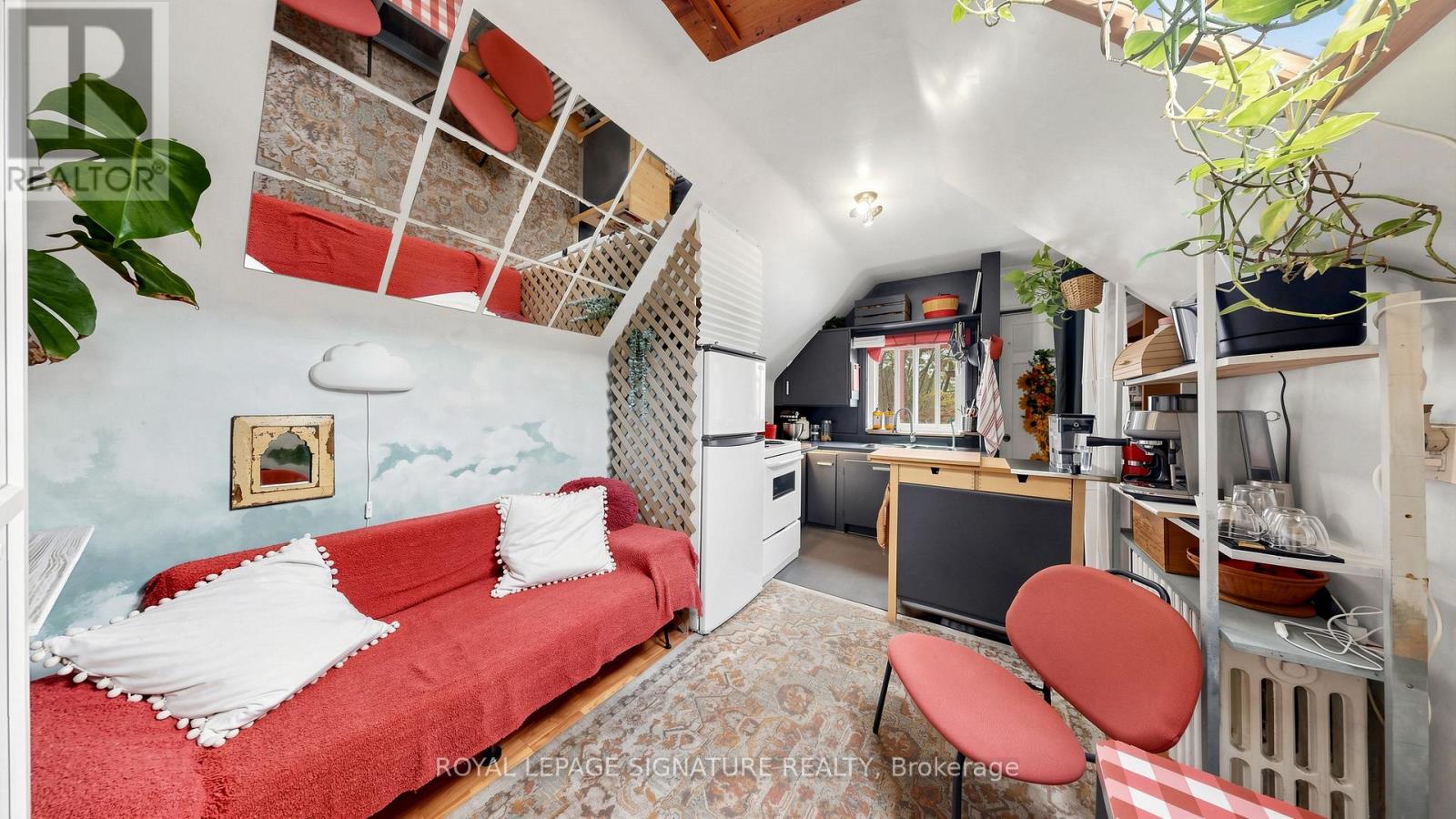 132 Marion Street, Toronto, Ontario  M6R 1E7 - Photo 39 - W13682774