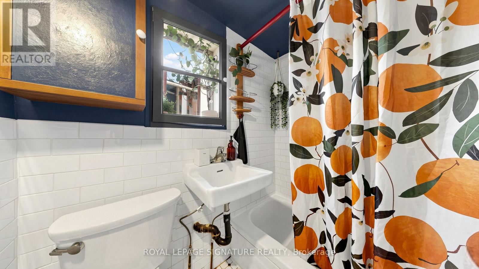 132 Marion Street, Toronto, Ontario  M6R 1E7 - Photo 45 - W13682774