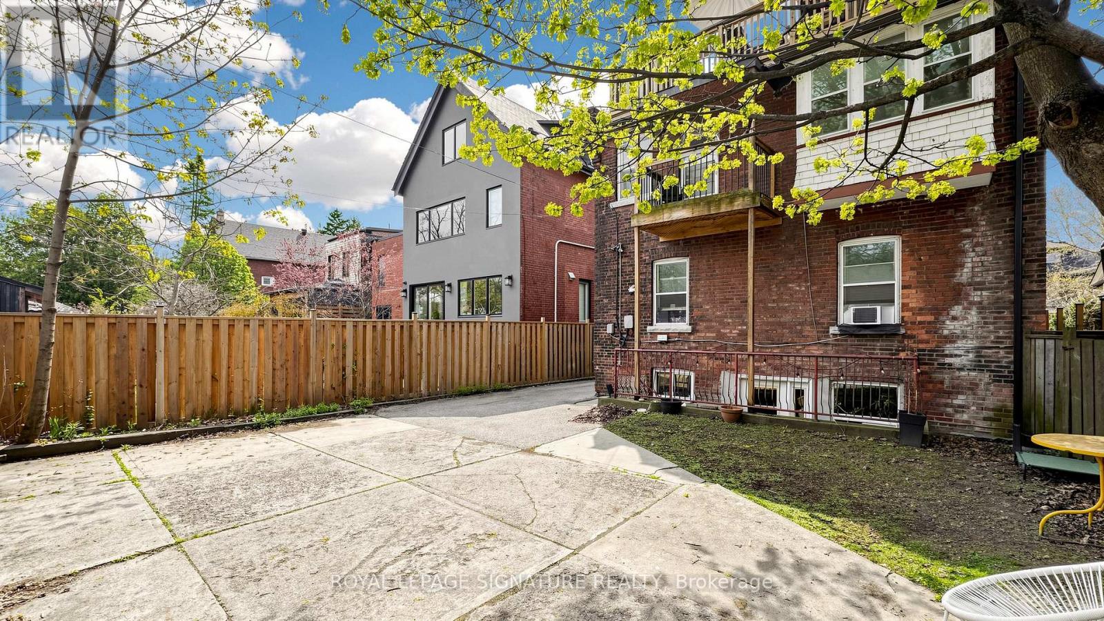 132 Marion Street, Toronto, Ontario  M6R 1E7 - Photo 48 - W13682774