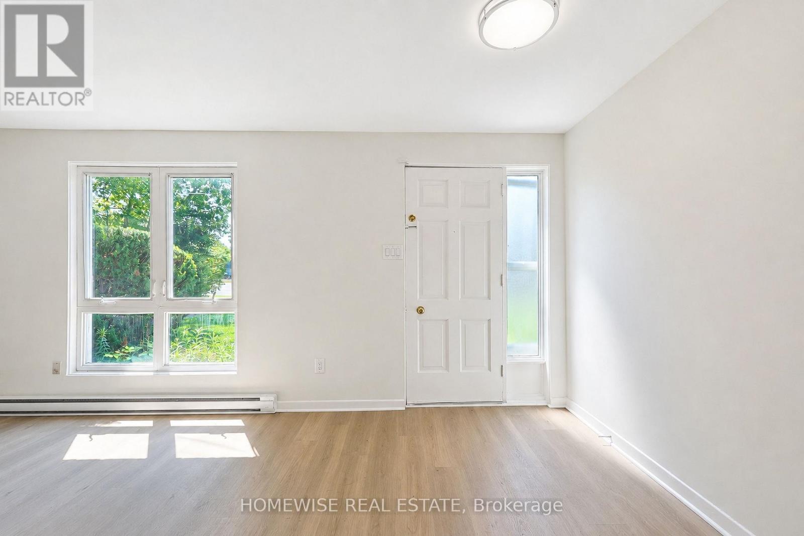 24 - 1400 Winding Trail, Mississauga, Ontario L4X 1W9 - Photo 3 - W13682828