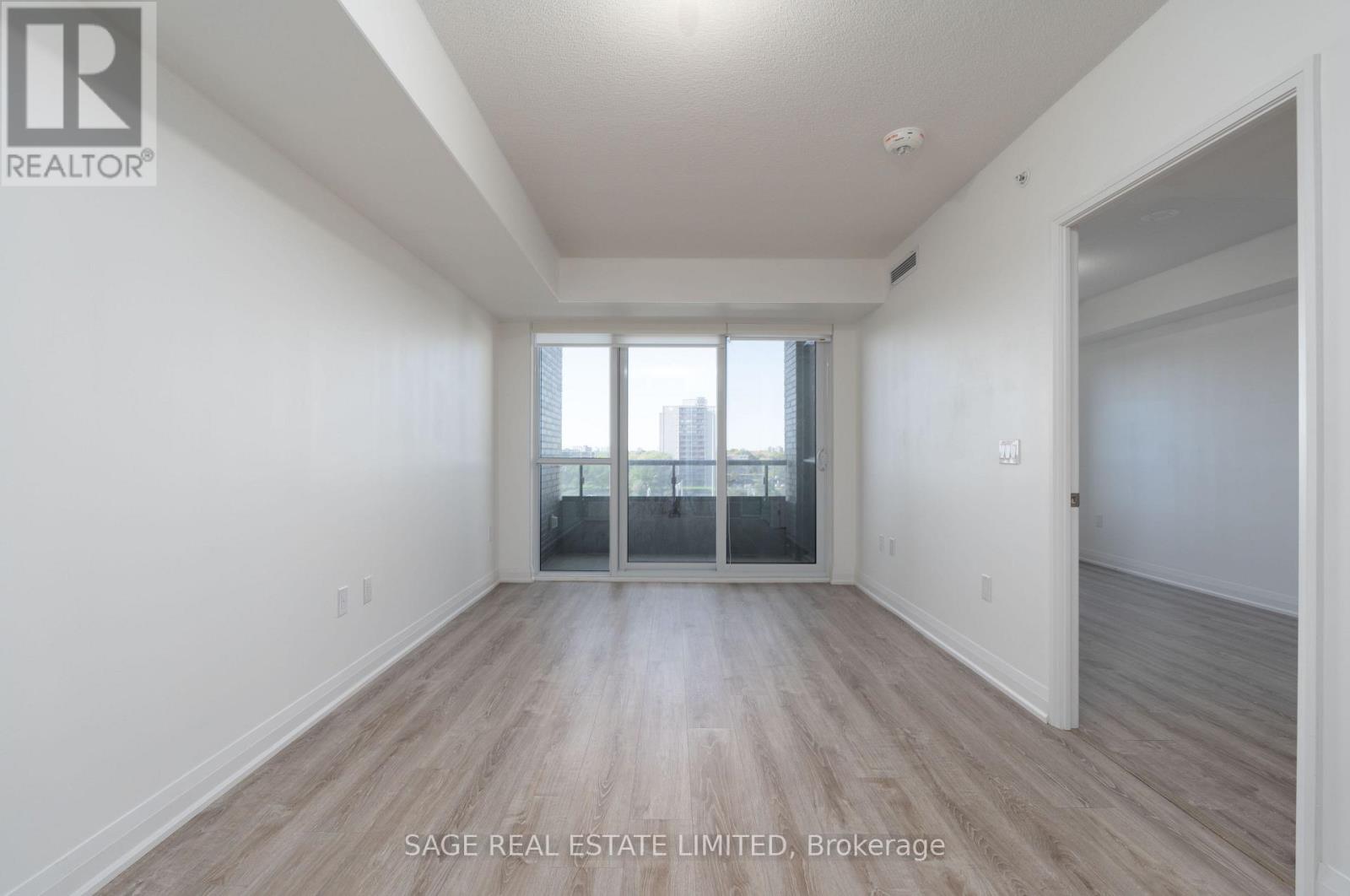 625 - 10 Gibbs Road, Toronto, Ontario  M9B 0E2 - Photo 2 - W13682904
