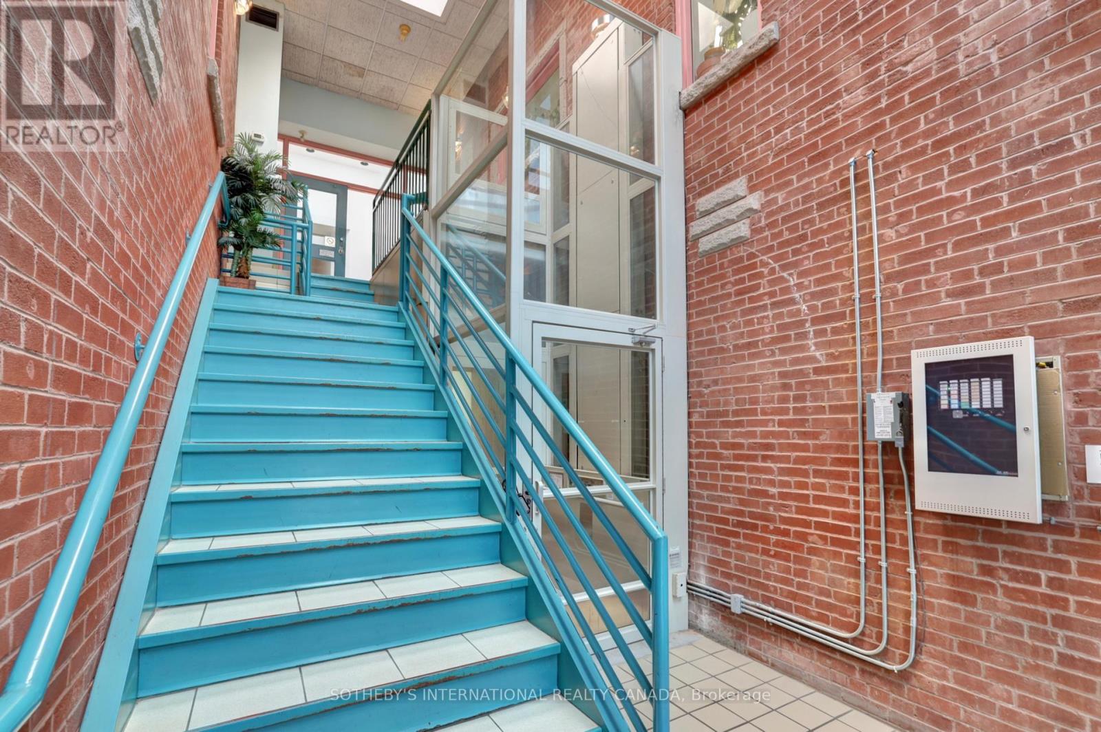 203 - 1655 Dufferin Street, Toronto, Ontario M6E 1B2 - Photo 5 - W13222424