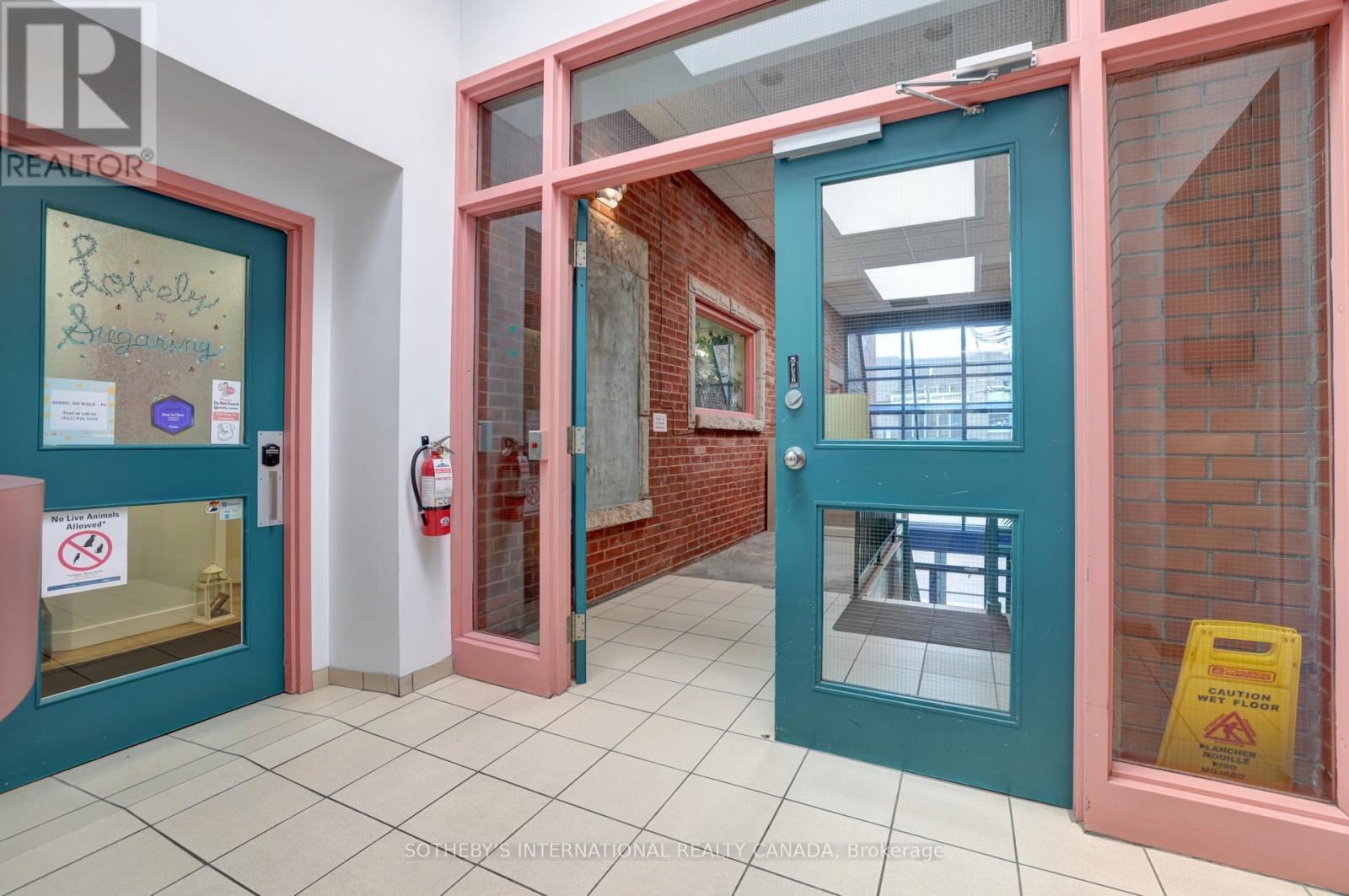 203 - 1655 Dufferin Street, Toronto, Ontario M6E 1B2 - Photo 8 - W13222424