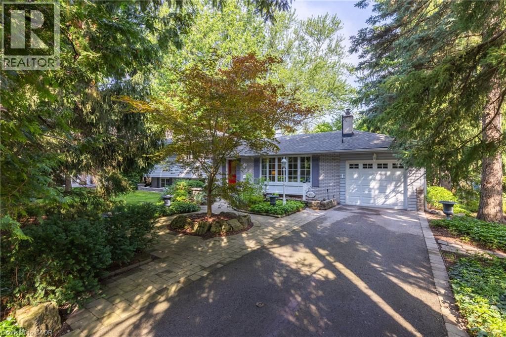401 Cairncroft Road, Oakville, Ontario  L6J 4M8 - Photo 1 - 40856200