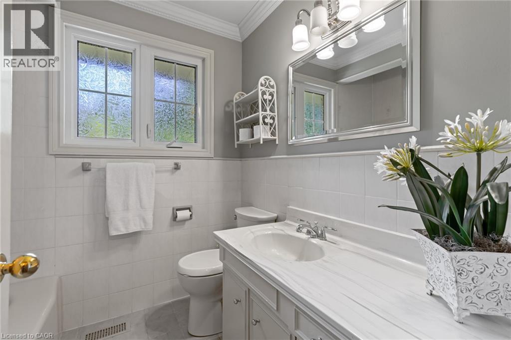 401 Cairncroft Road, Oakville, Ontario  L6J 4M8 - Photo 18 - 40856200