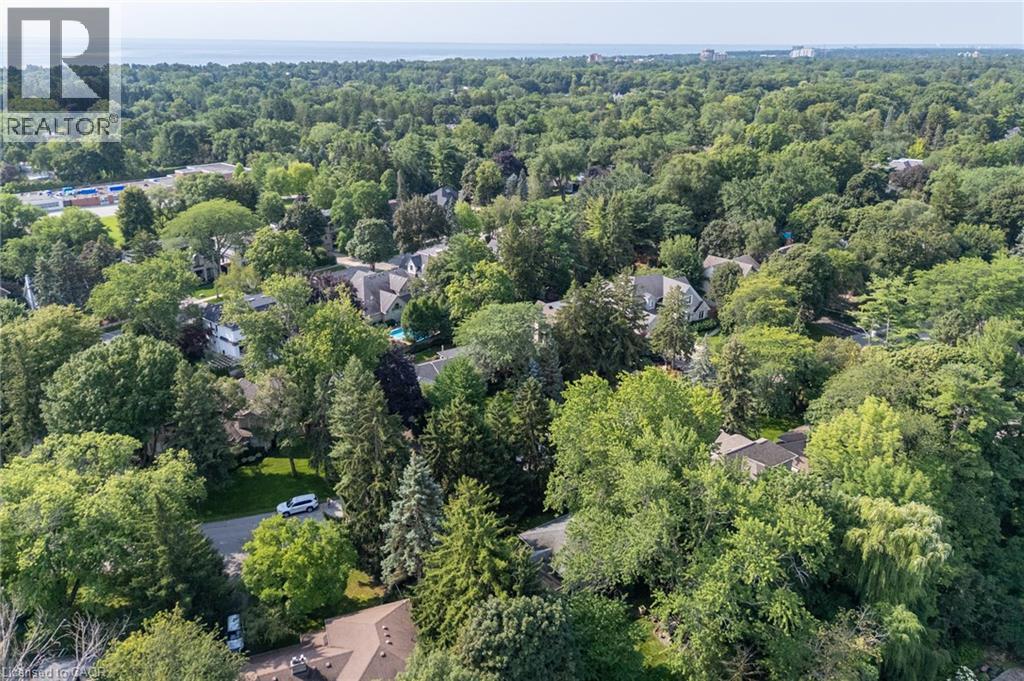 401 Cairncroft Road, Oakville, Ontario  L6J 4M8 - Photo 5 - 40856200