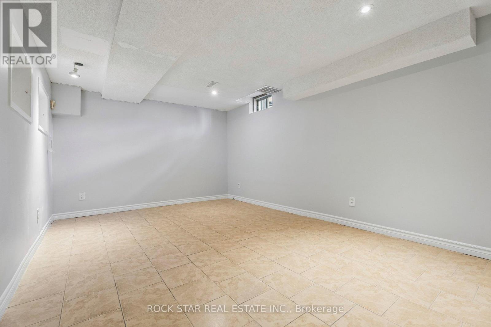 3 - 1860 Upper Gage Avenue, Hamilton, Ontario  L8W 3Y6 - Photo 24 - X13682850