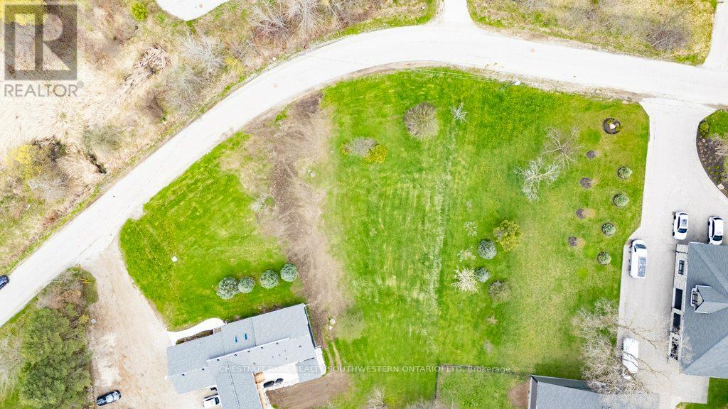 121 DODGE DRIVE, Kitchener, Ontario