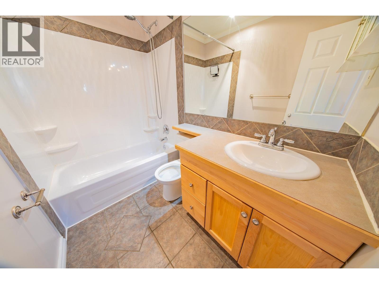 9720 103 Avenue, Fort St. John, British Columbia  V1J 2H1 - Photo 14 - R3124335