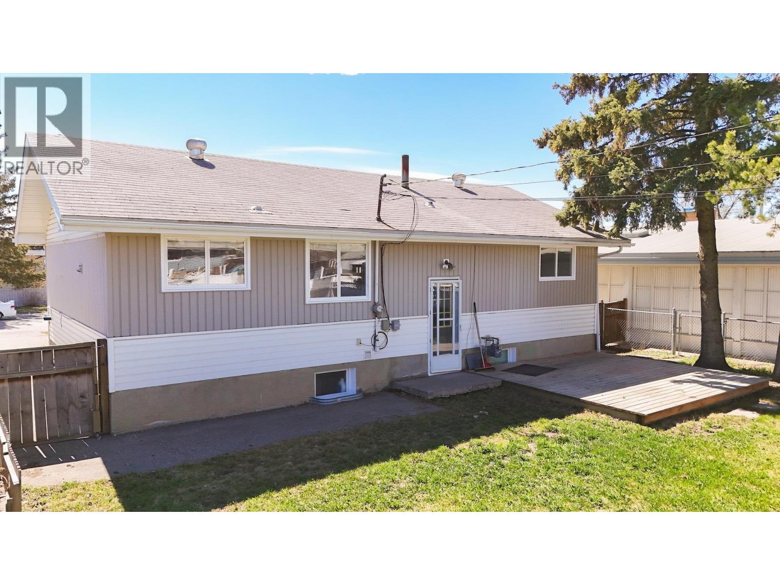 9720 103 Avenue, Fort St. John, British Columbia  V1J 2H1 - Photo 37 - R3124335
