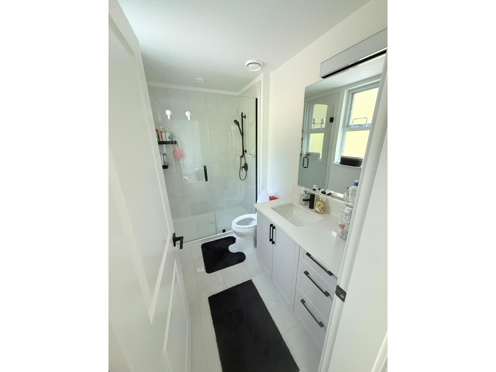 207 3528 146a Street, Surrey, British Columbia  V4P 0H4 - Photo 11 - R3155635