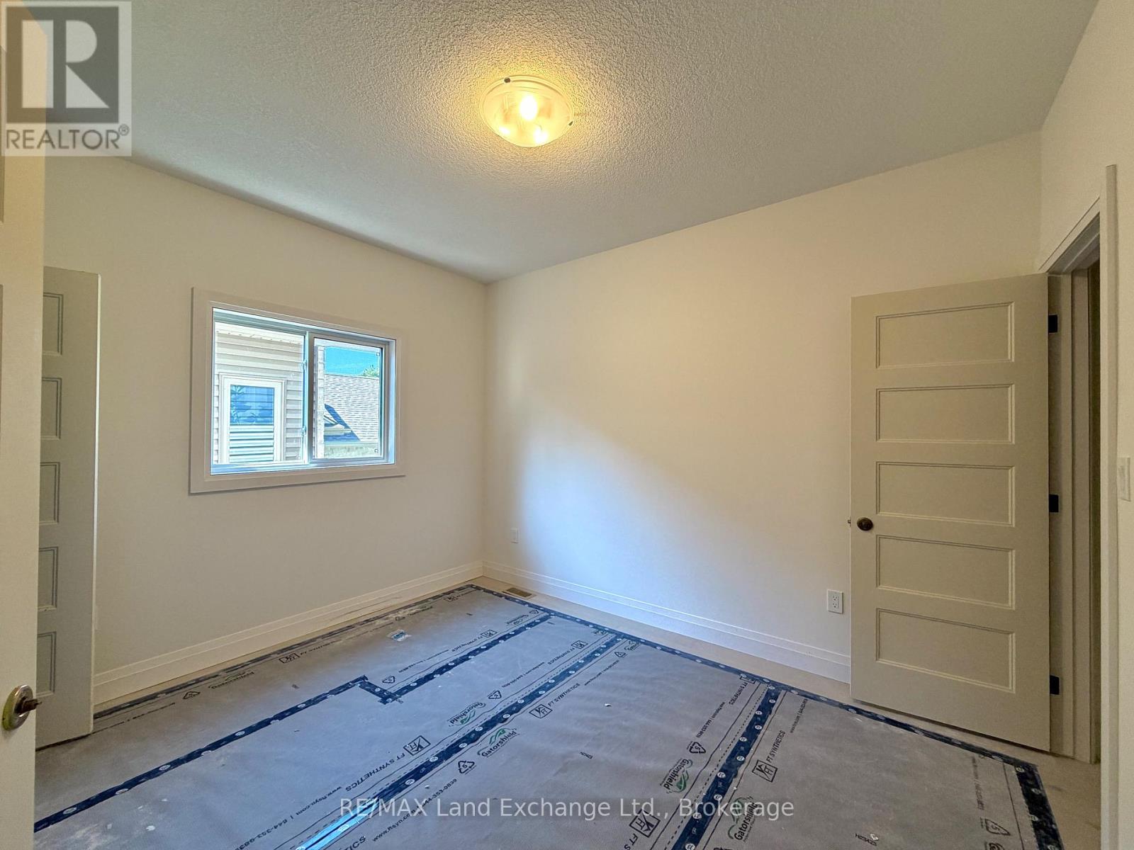 660 Devonshire Road, Saugeen Shores, Ontario  N0H 2C3 - Photo 10 - X13060028