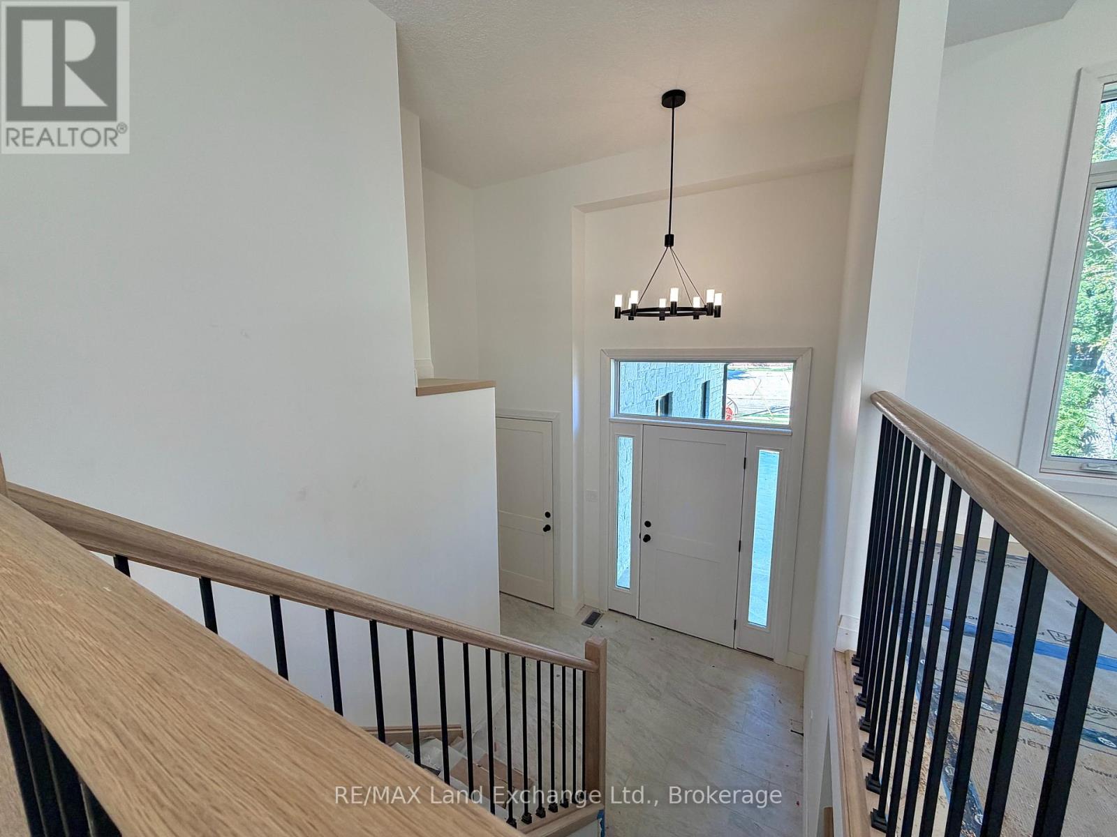 660 Devonshire Road, Saugeen Shores, Ontario  N0H 2C3 - Photo 6 - X13060028