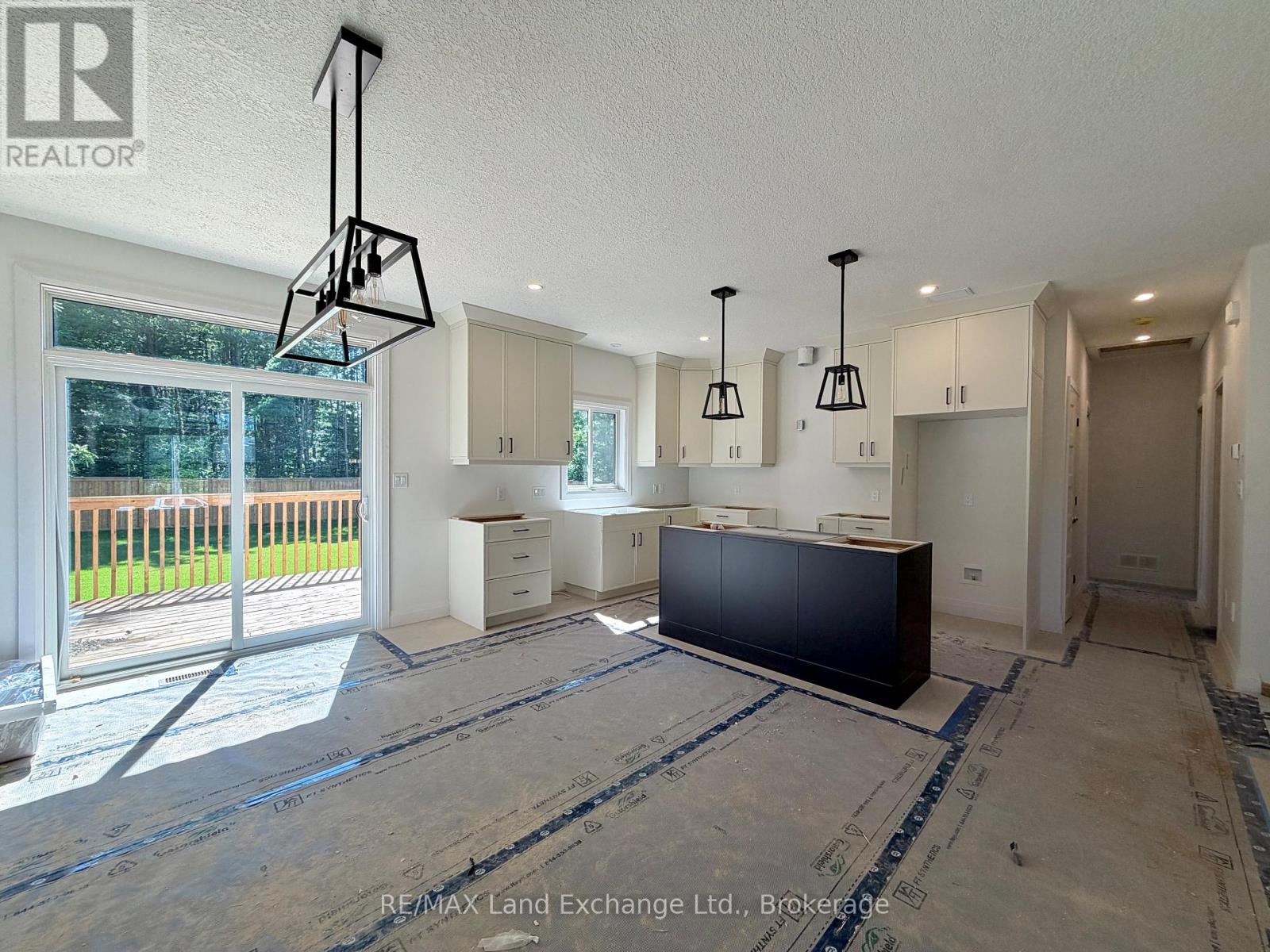 660 Devonshire Road, Saugeen Shores, Ontario  N0H 2C3 - Photo 5 - X13060028