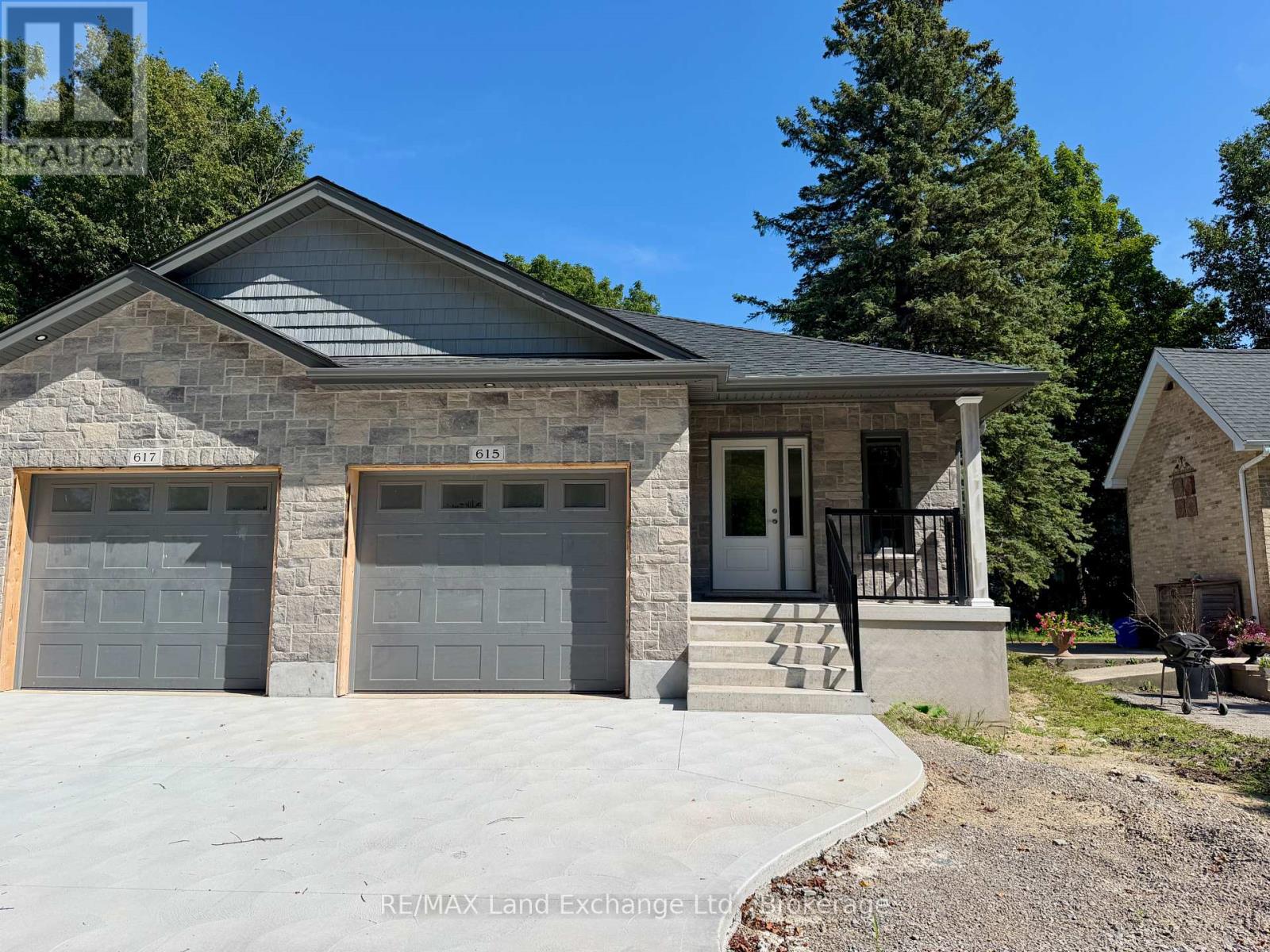 615 Hilker Street, Saugeen Shores, Ontario  N0H 2C4 - Photo 1 - X13071270