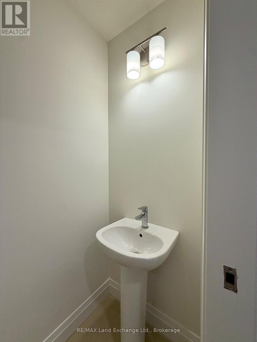 615 Hilker Street, Saugeen Shores, Ontario  N0H 2C4 - Photo 13 - X13071270