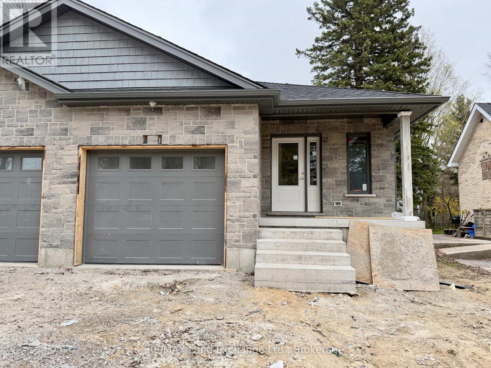 615 Hilker Street, Saugeen Shores, Ontario  N0H 2C4 - Photo 2 - X13071270
