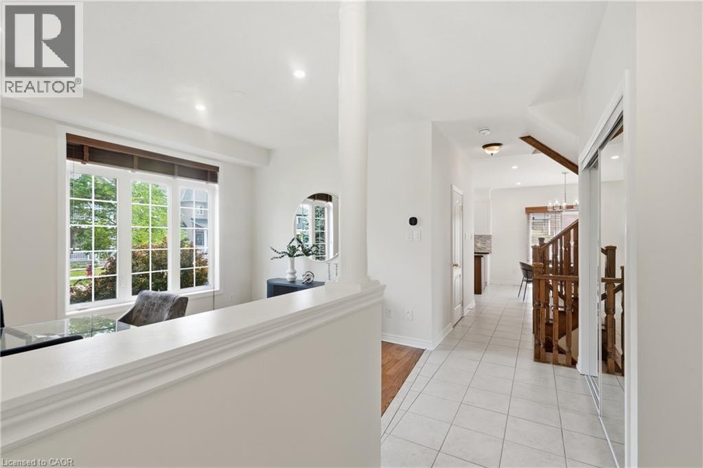 100 Springstead Avenue, Stoney Creek, Ontario  L8E 6E9 - Photo 2 - 40849981